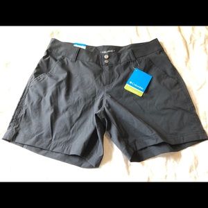 NWT Columbia Arrowhead Trail Short size 10